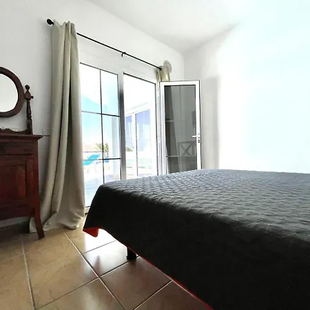 Estupenda Con Piscina Privada Y Wifi En Вилла