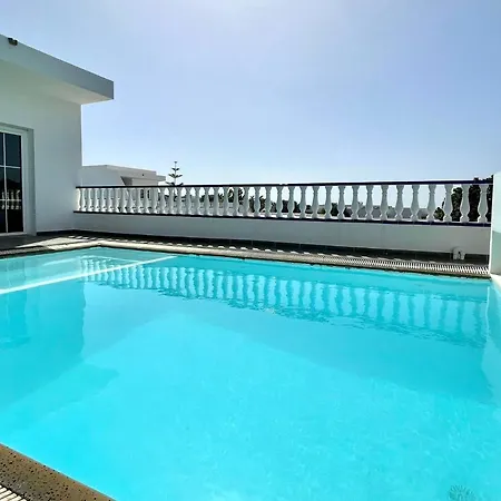 Estupenda Con Piscina Privada Y Wifi En * Puerto Calero