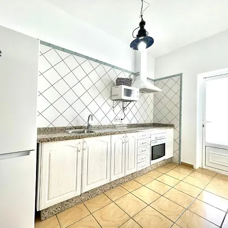 Villa Estupenda Con Piscina Privada Y Wifi En *