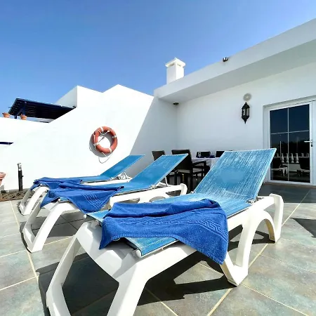 Estupenda Con Piscina Privada Y Wifi En Villa *
