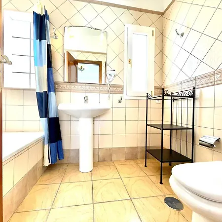 Villa Estupenda Con Piscina Privada Y Wifi En *